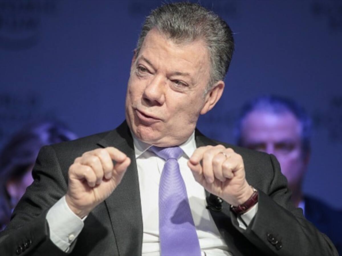 Santos reveló que Maduro está cedulando a colombianos para que voten por él