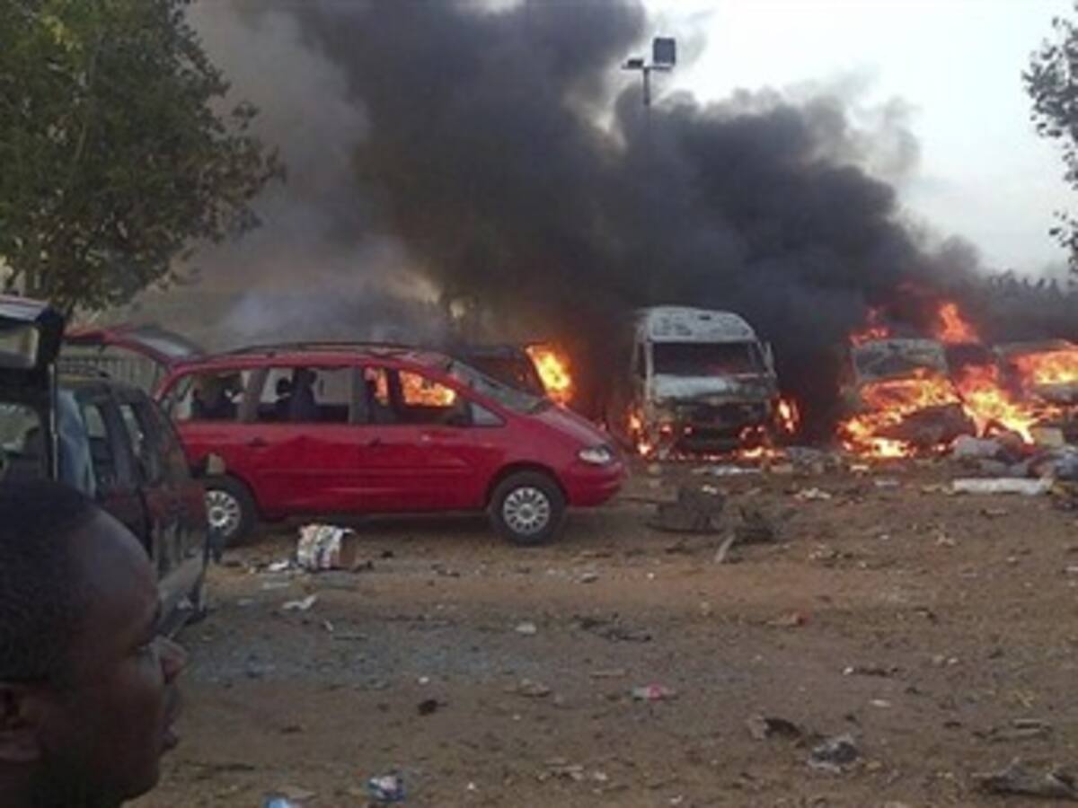 Terroristas nigerianos secuestran a 200 niñas en un colegio