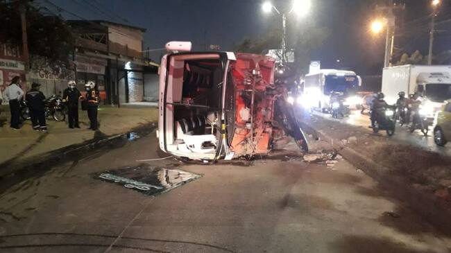 Las primeras hipótesis de las autoridades señalan que el conductor sufrió un microsueño