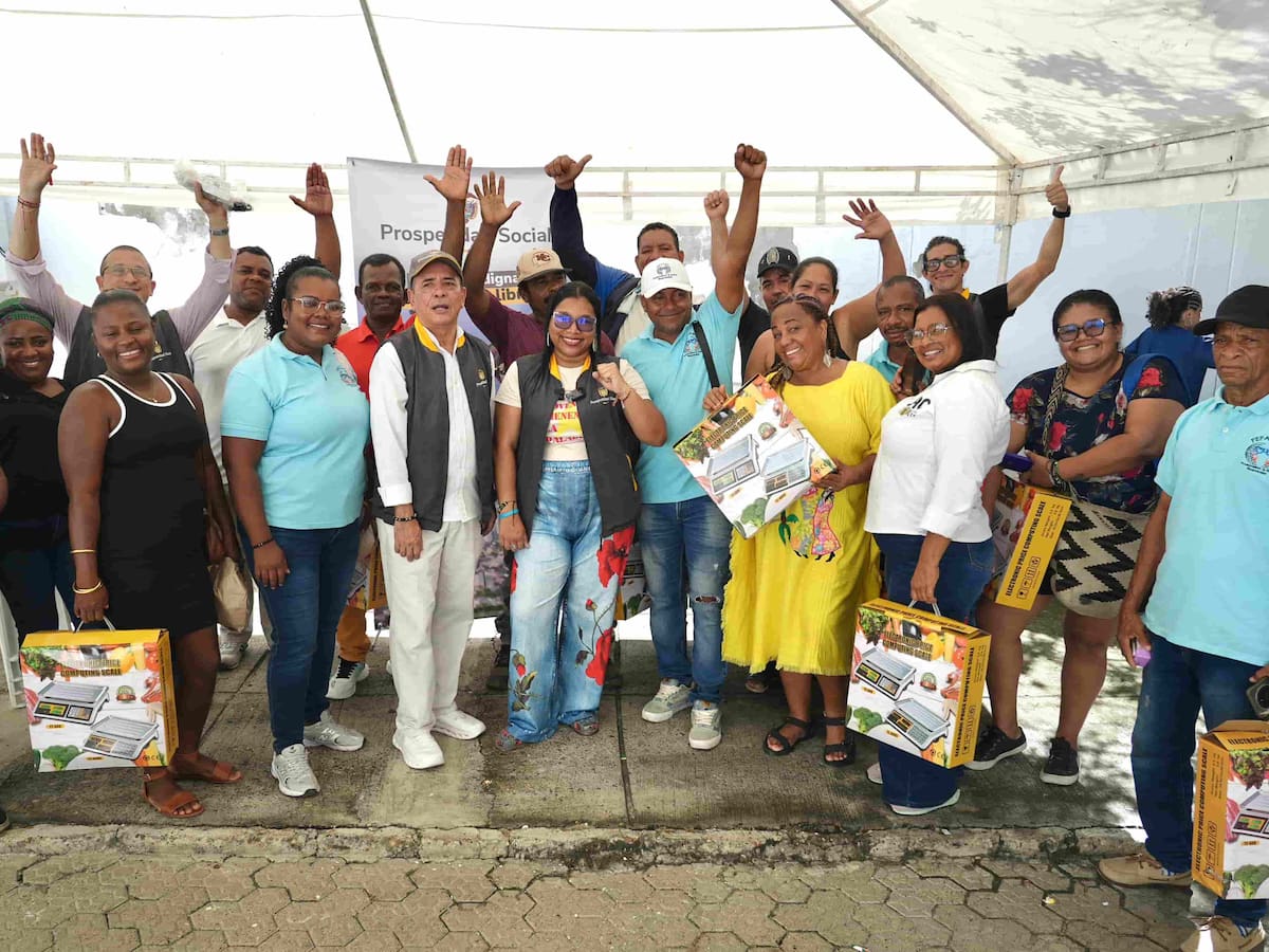 Prosperidad Social y la DIAN entregan mercancías incautadas a comunidades vulnerables de Cartagena