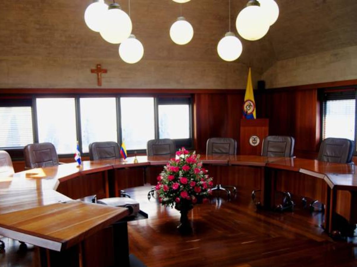 Piden retirar cristo que está ubicado en la Corte Constitucional