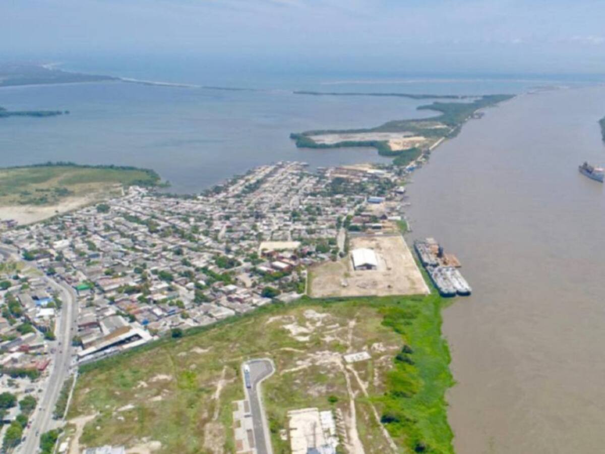 Draga china inició trabajos de dragado en el Puerto de Barranquilla