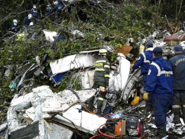 Brasil condecoró a la Aeronáutica civil por su labor en la tragedia de Chapecoense