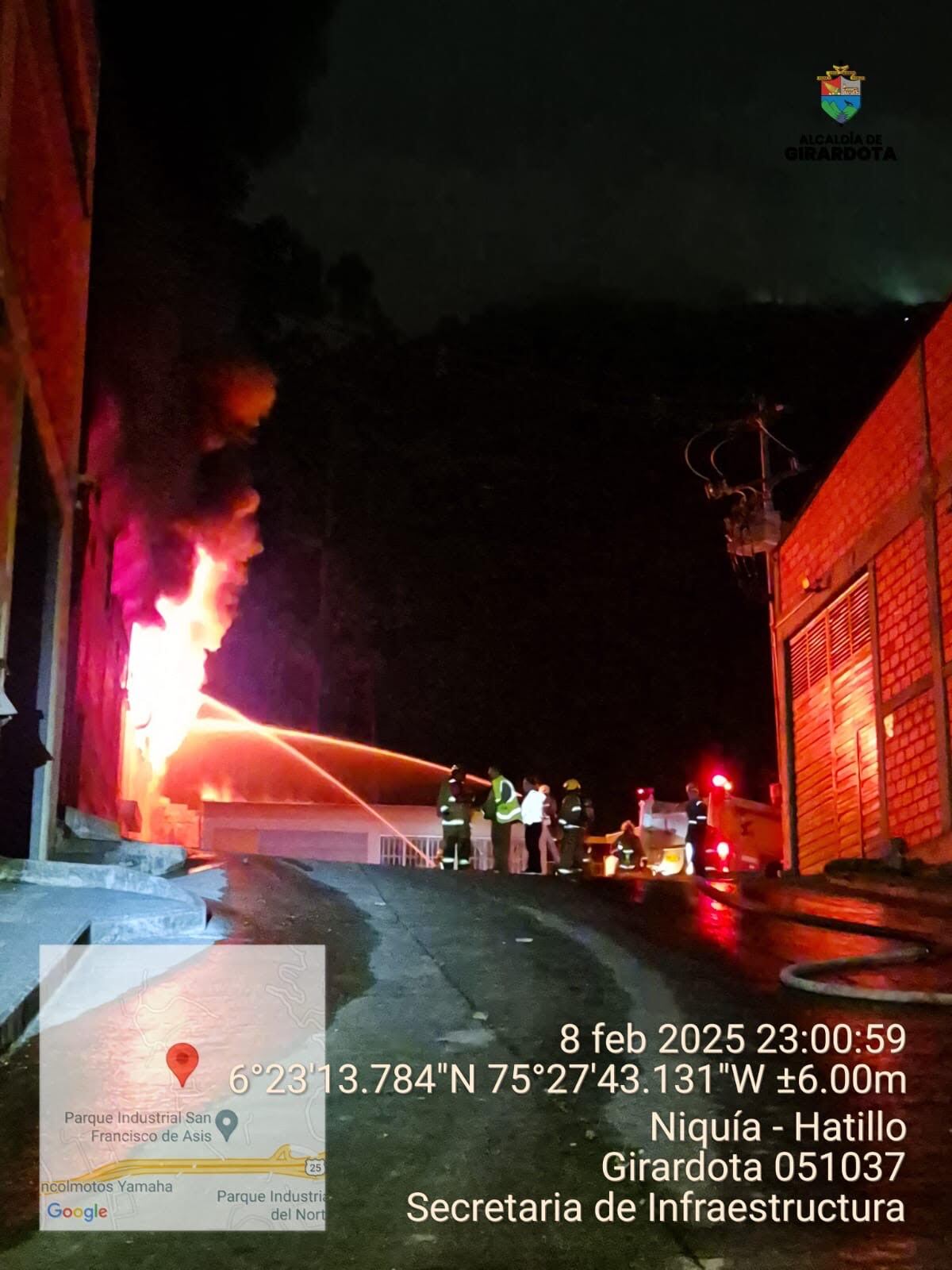 Las llamas fueron controladas por los bomberos del municipio de Girardota. Foto: Cortesía.