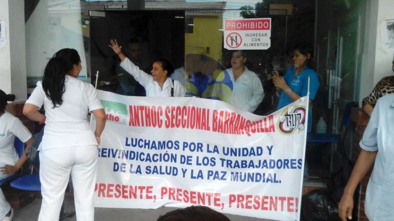 La protesta de los trabajadores del Hospital Niño Jesús que reclaman el pago de sus salrios.