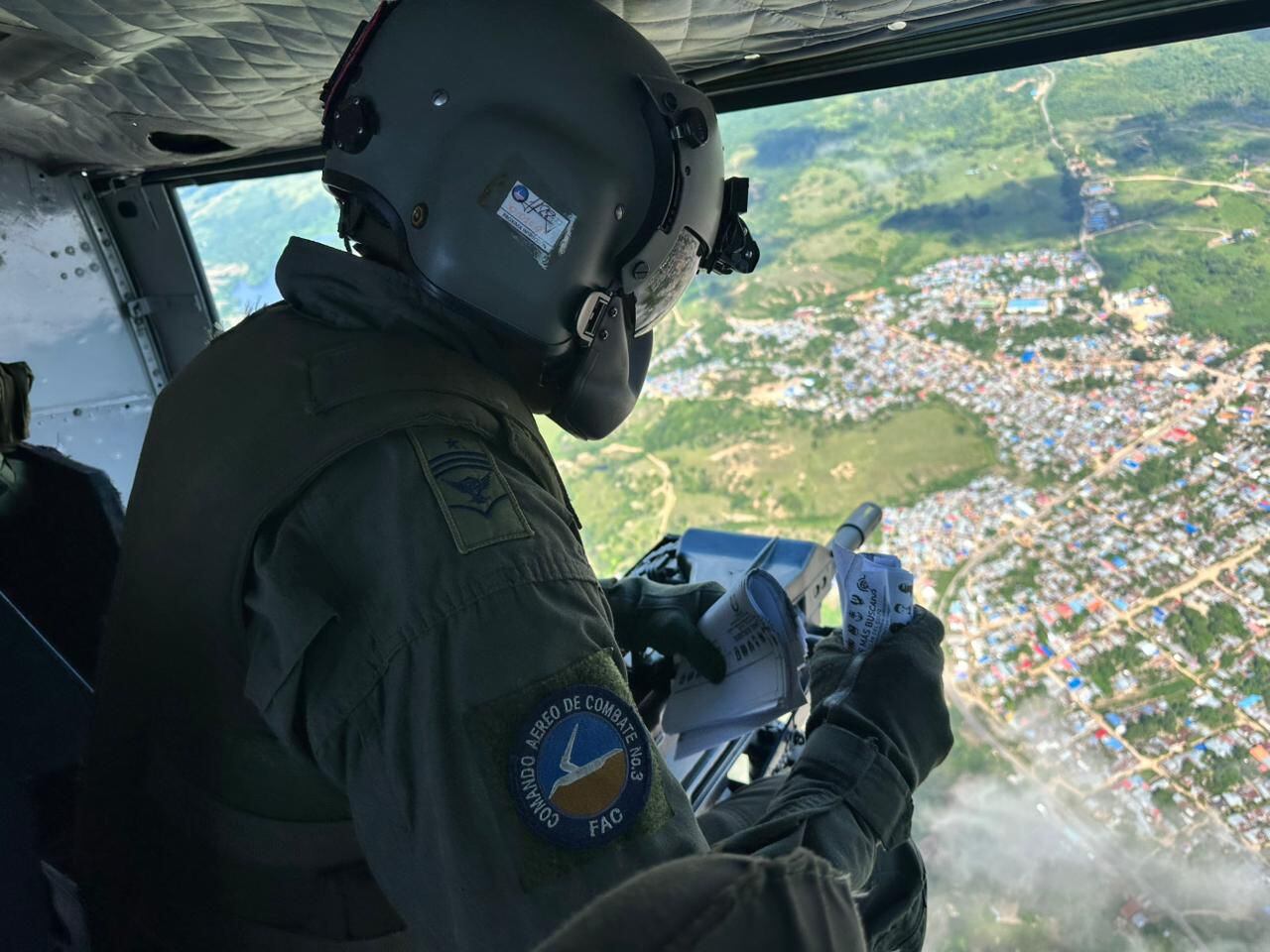Desde el aire se invita a ciudadanos a denunciar actos delictivos en Bolívar