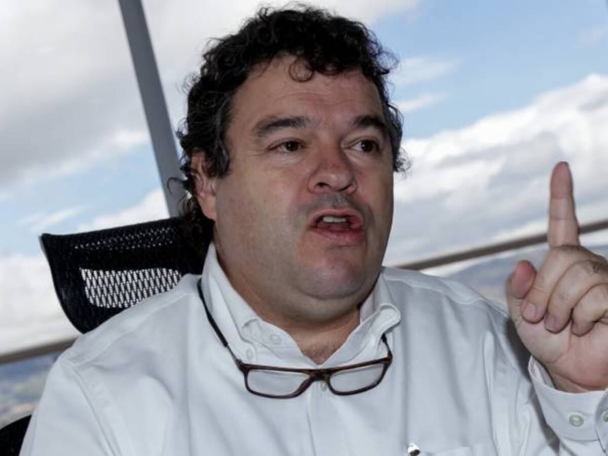 Defensor del Pueblo pide a Avianca no cerrar las puertas al diálogo con pilotos
