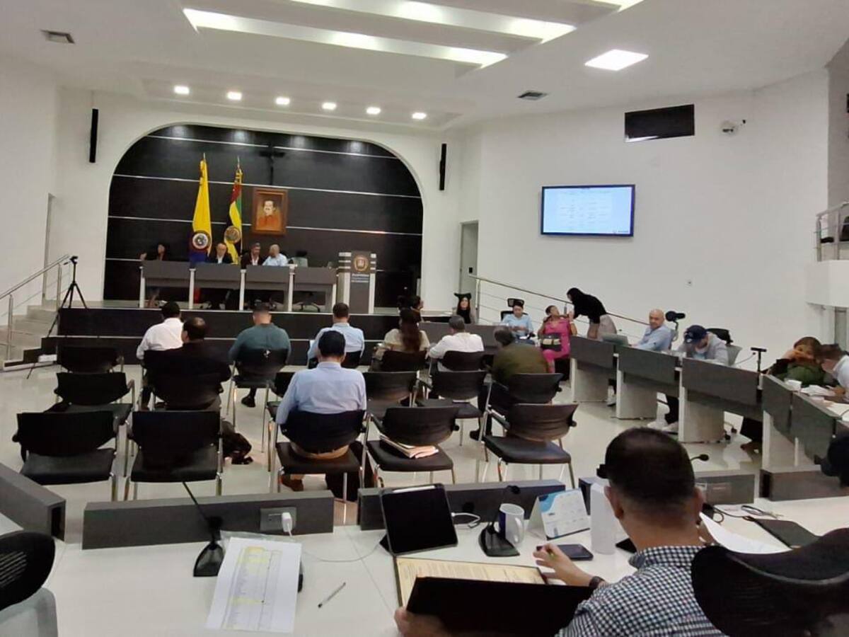 Asamblea dio facultades al Gobernador para endeudar el departamento en $330 mil millones