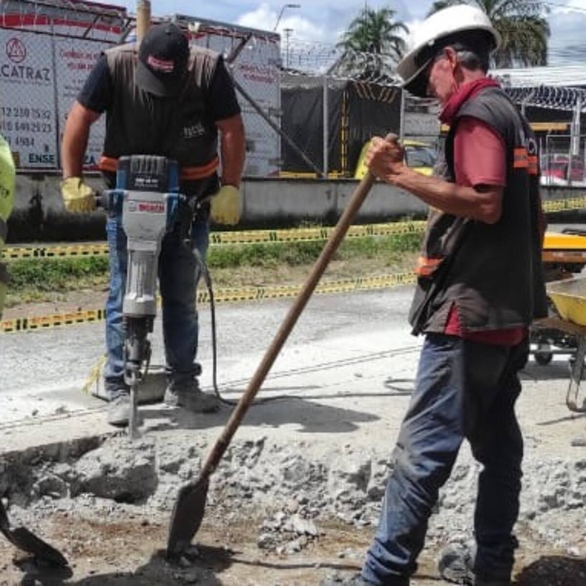 Este año hemos tapado 350 huecos en la malla vial en Armenia: secretaria infraestructura