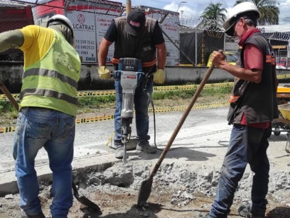 Este año hemos tapado 350 huecos en la malla vial en Armenia: secretaria infraestructura