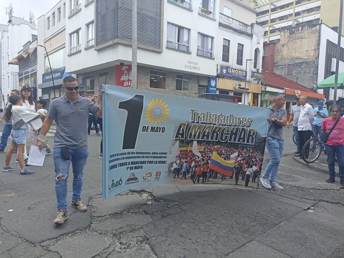 Diferentes sectores de trabajadores marcharon por las calles de Armenia