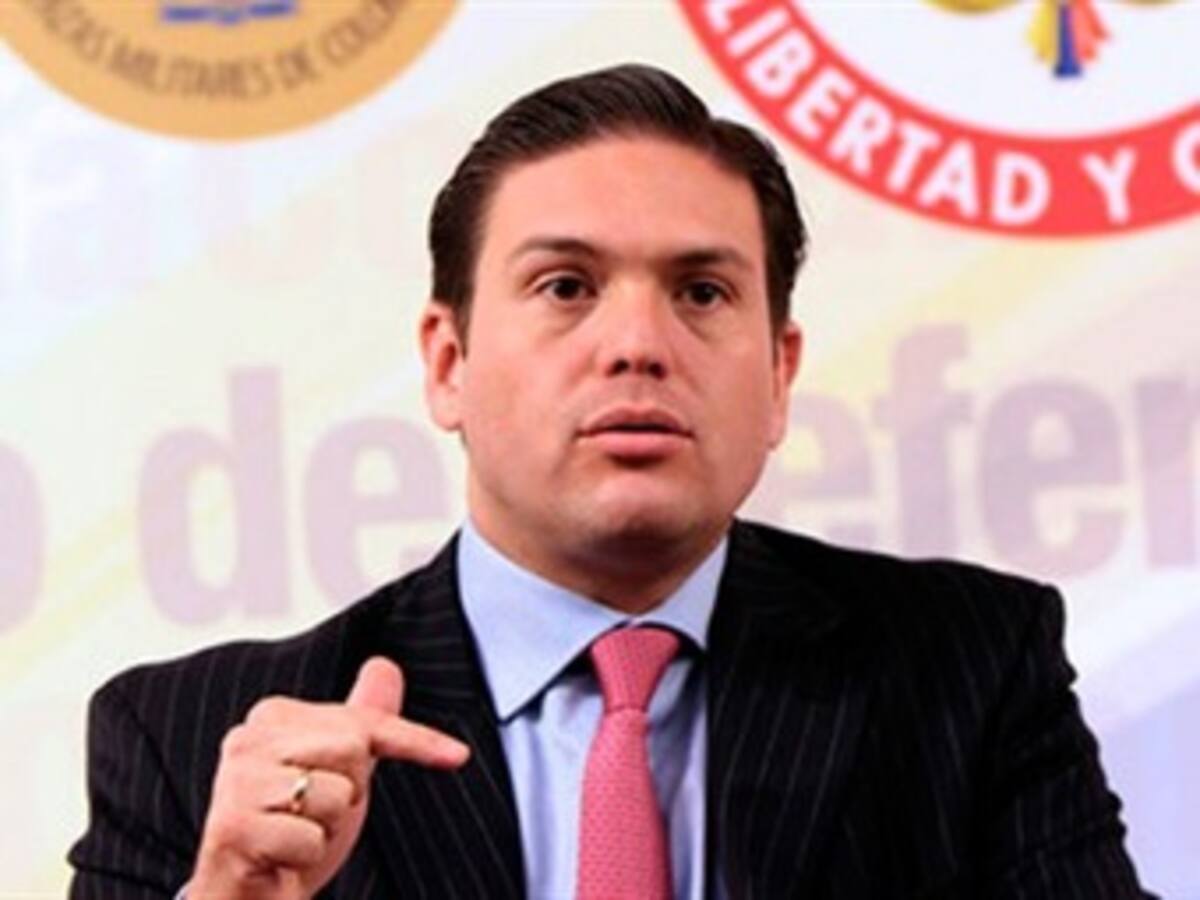 Ministro de Defensa asegura que las guerrillas no estaban acabadas al comienzo de este gobierno