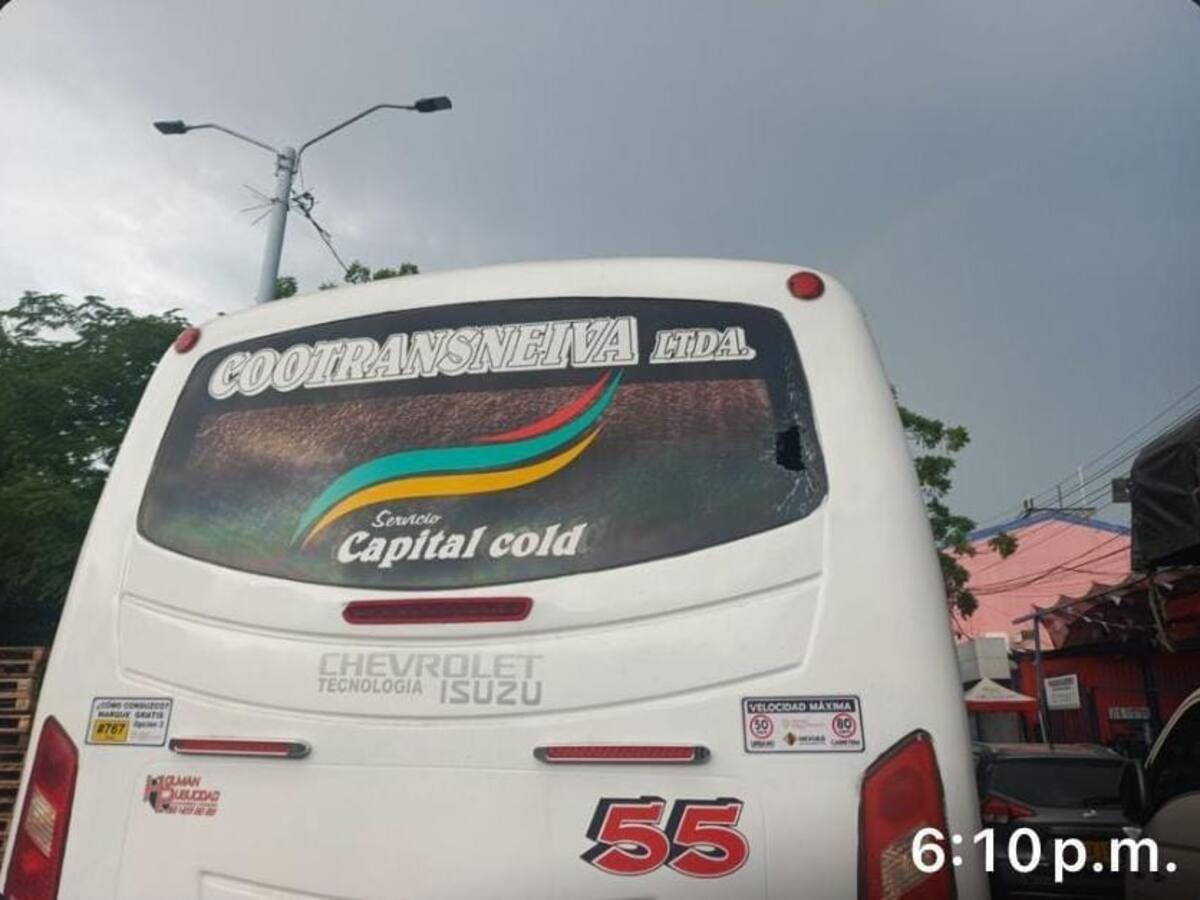 Vandalismo contra colectivos no da tregua en Neiva