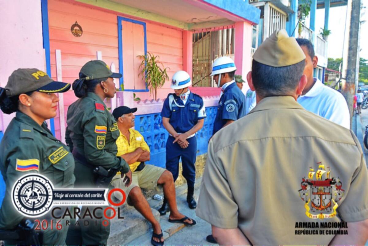 La Armada Nacional acompaña a los pobladores de la isla