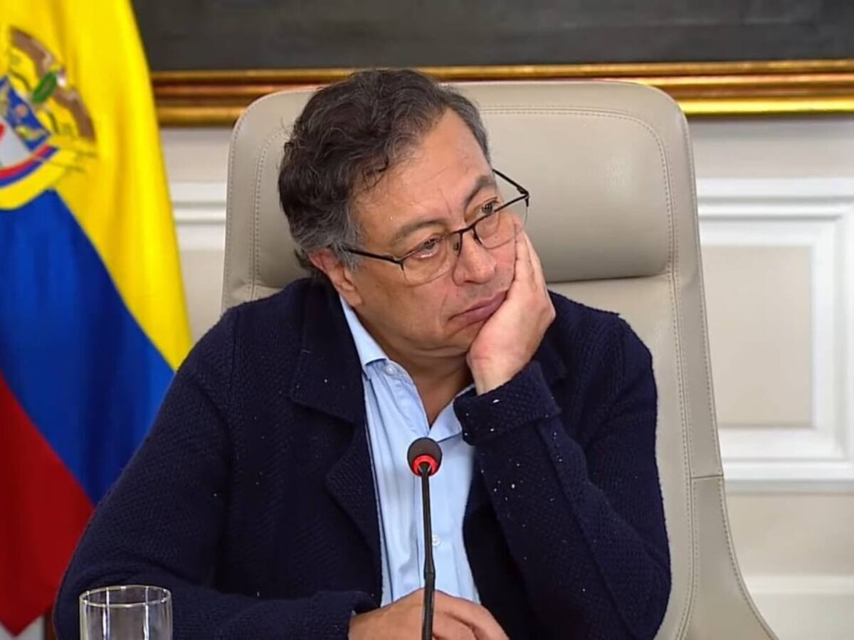 Al Oído: Colombia derrumbándose y Petro paseándose, se avecina una crisis energética
