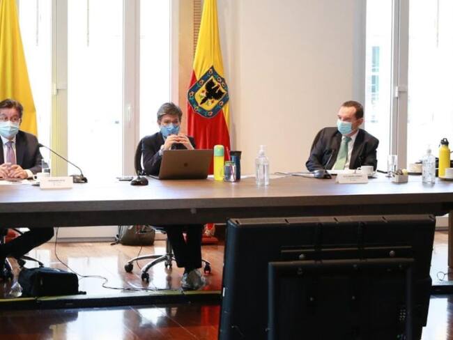 Reunión entre la alcaldesa Claudia López y el ministro Fernando Ruiz 