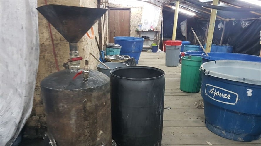 Destruyen laboratorio en el que se producía una tonelada de cocaína semanal. Foto: Policía Antinarcóticos