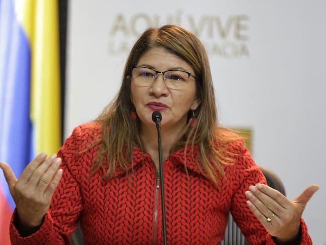 La senadora del Partido Farc, Sandra Ramirez, lidera la sesión de este martes.