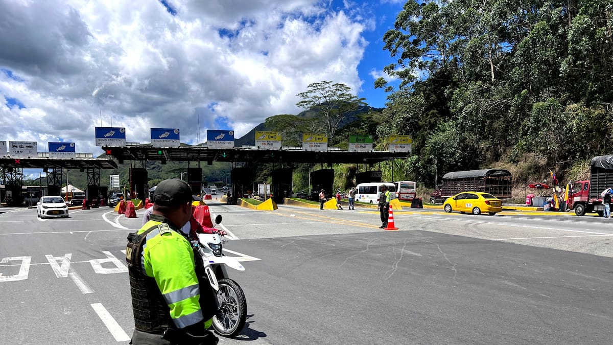 Un muerto y 13 heridos en siniestros viales durante el puente festivo en Antioquia