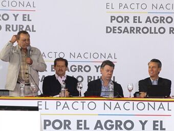 Con la presencia de diversos líderes campesinos, empresarios del sector rural y personalidades del país comenzó la discusión del gran Pacto Nacional Agrario. Foto: Colprensa.