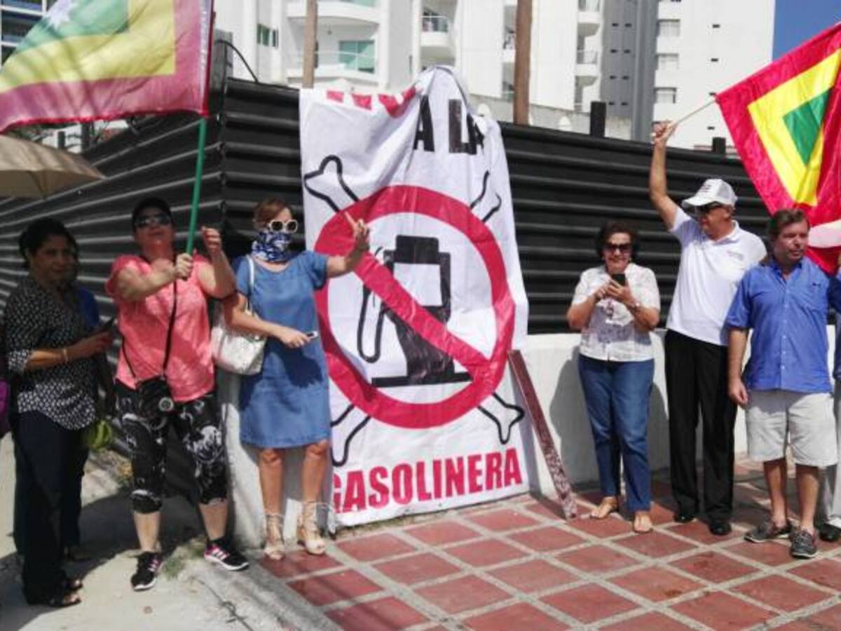 Protestan contra nueva estación de combustible en Bocagrande