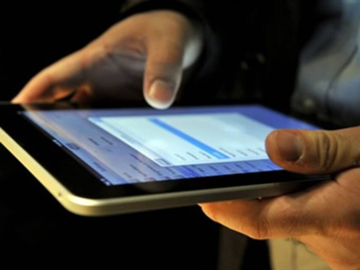 Apple "conspiró" para subir precios de libros electrónicos