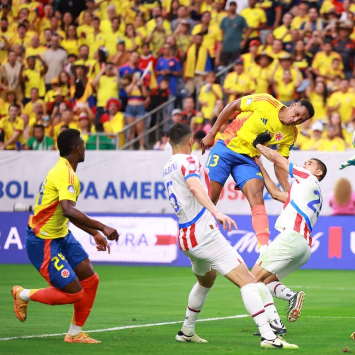 VIDEO: Revelan los audios del VAR del polémico penal anulado a Colombia ante Paraguay