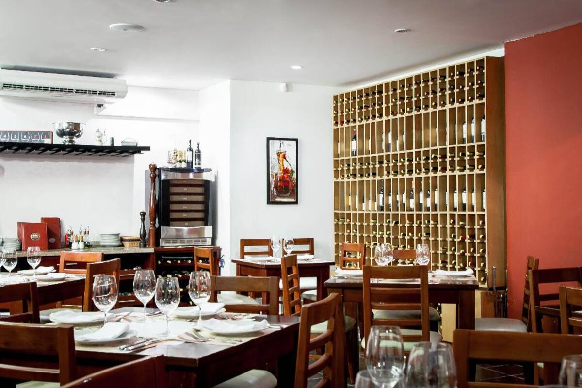 Si lo que desea es disfrutar los mejores cortes Angus de Santa Marta, Ombú Stakehouse, en el barrio Baviera, es la mejor opción.