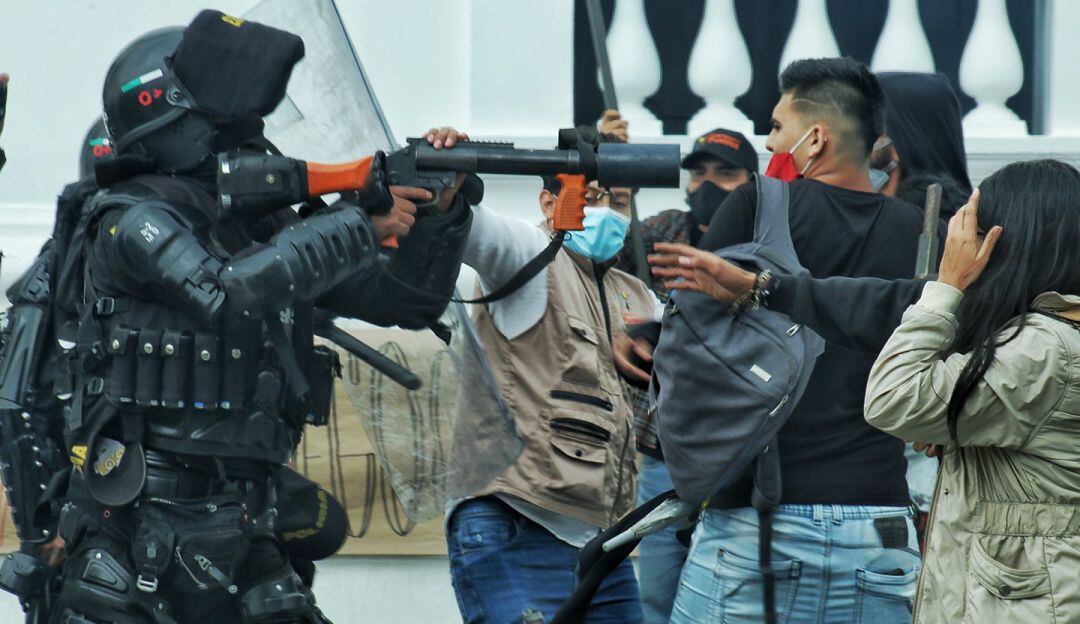 Policía dispersó con gases lacrimógenos a estudiantes de la Unicauca