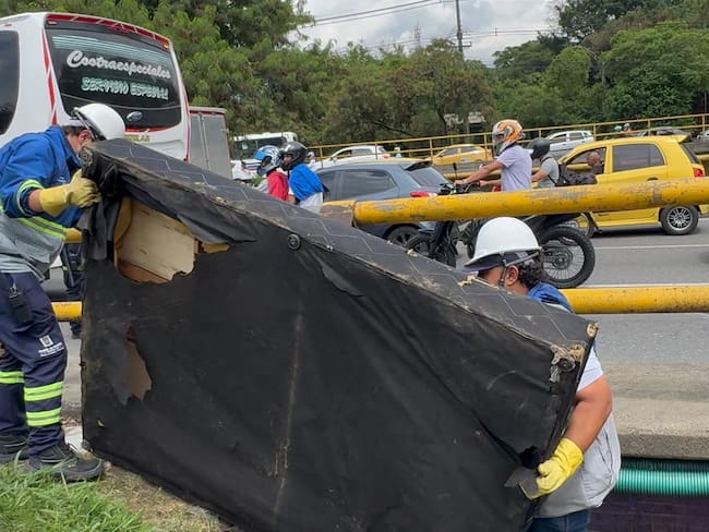 Medellín desmontó más de 13.000 cambuches en 2025 en operativos de recuperación del espacio público