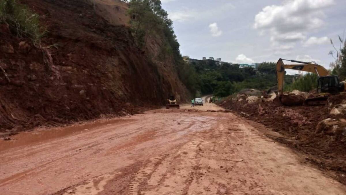 Habilitan vía La Romelia - El Pollo de Pereira tras tres meses de cierre