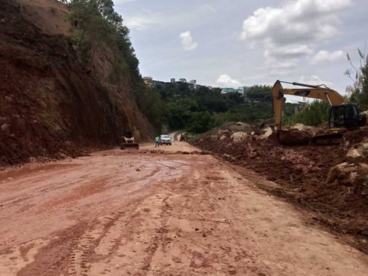 Habilitan vía La Romelia - El Pollo de Pereira tras tres meses de cierre