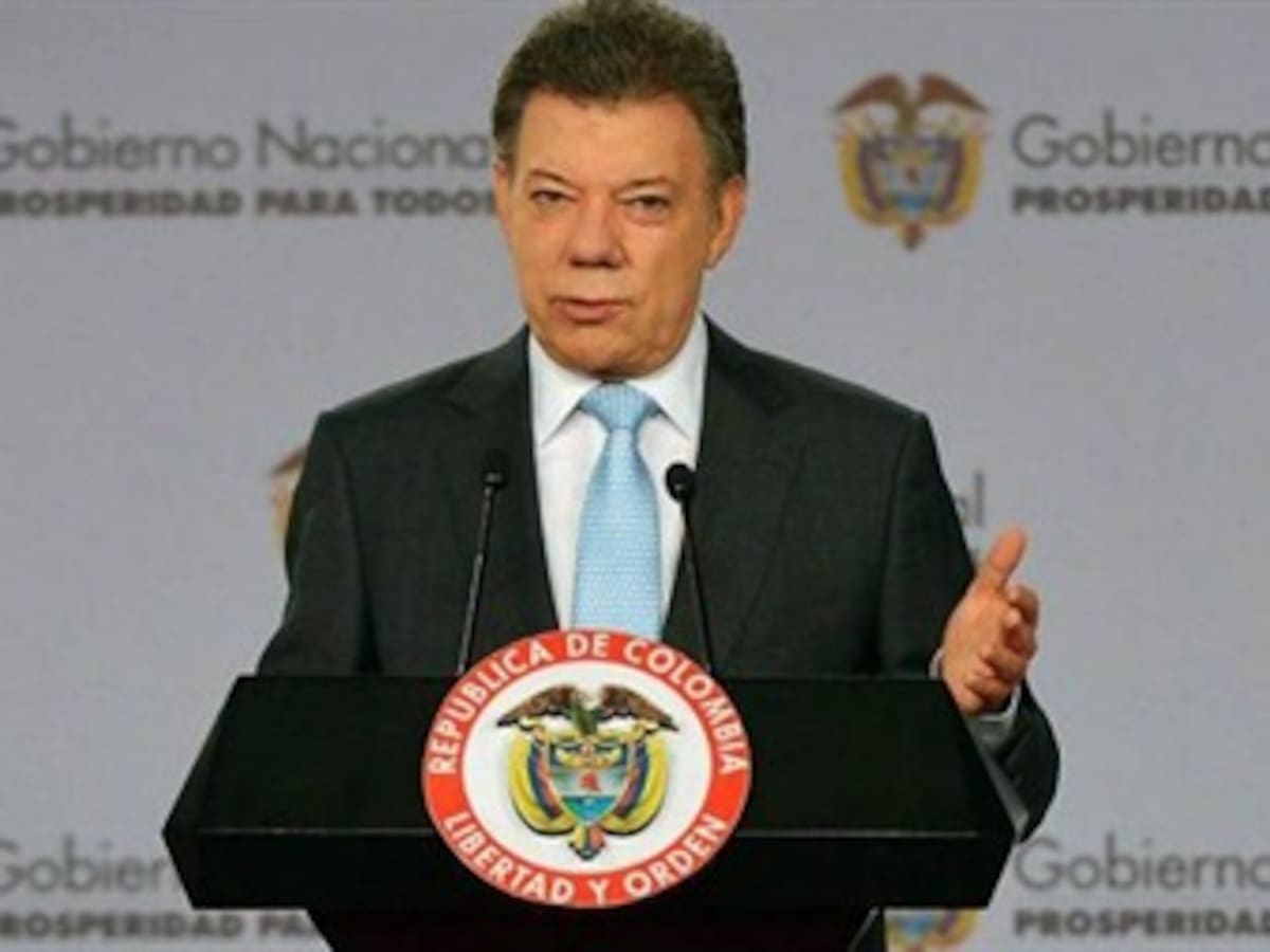 Fundación Buen Gobierno se reúne con Santos