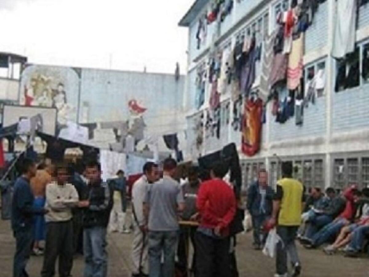 Detenidos en Antioquia podrán terminar el bachillerato de manera virtual