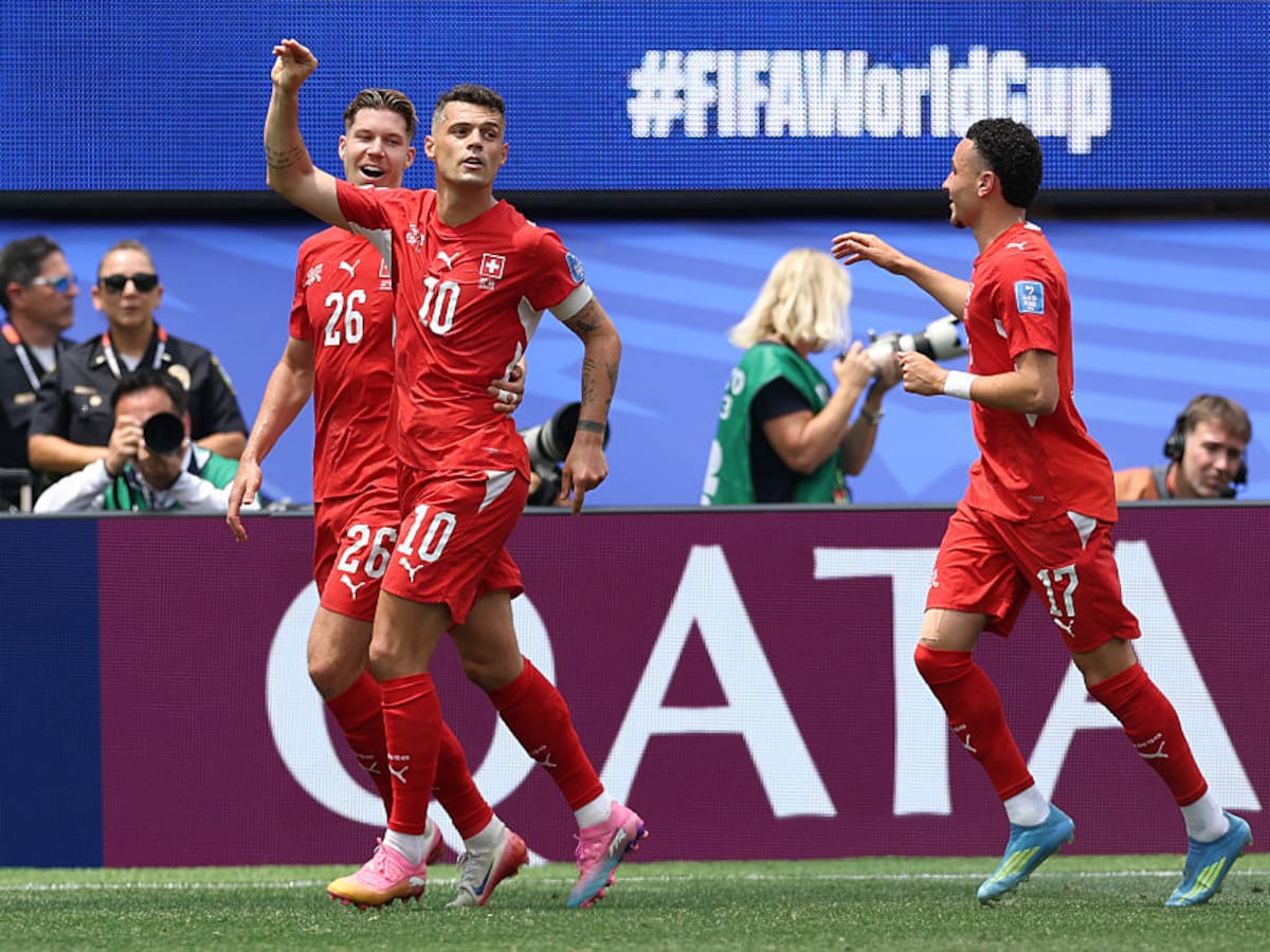 Suiza vence a Bosnia en un partido de cinco goles y pone un pie en la siguiente ronda del Mundial 20