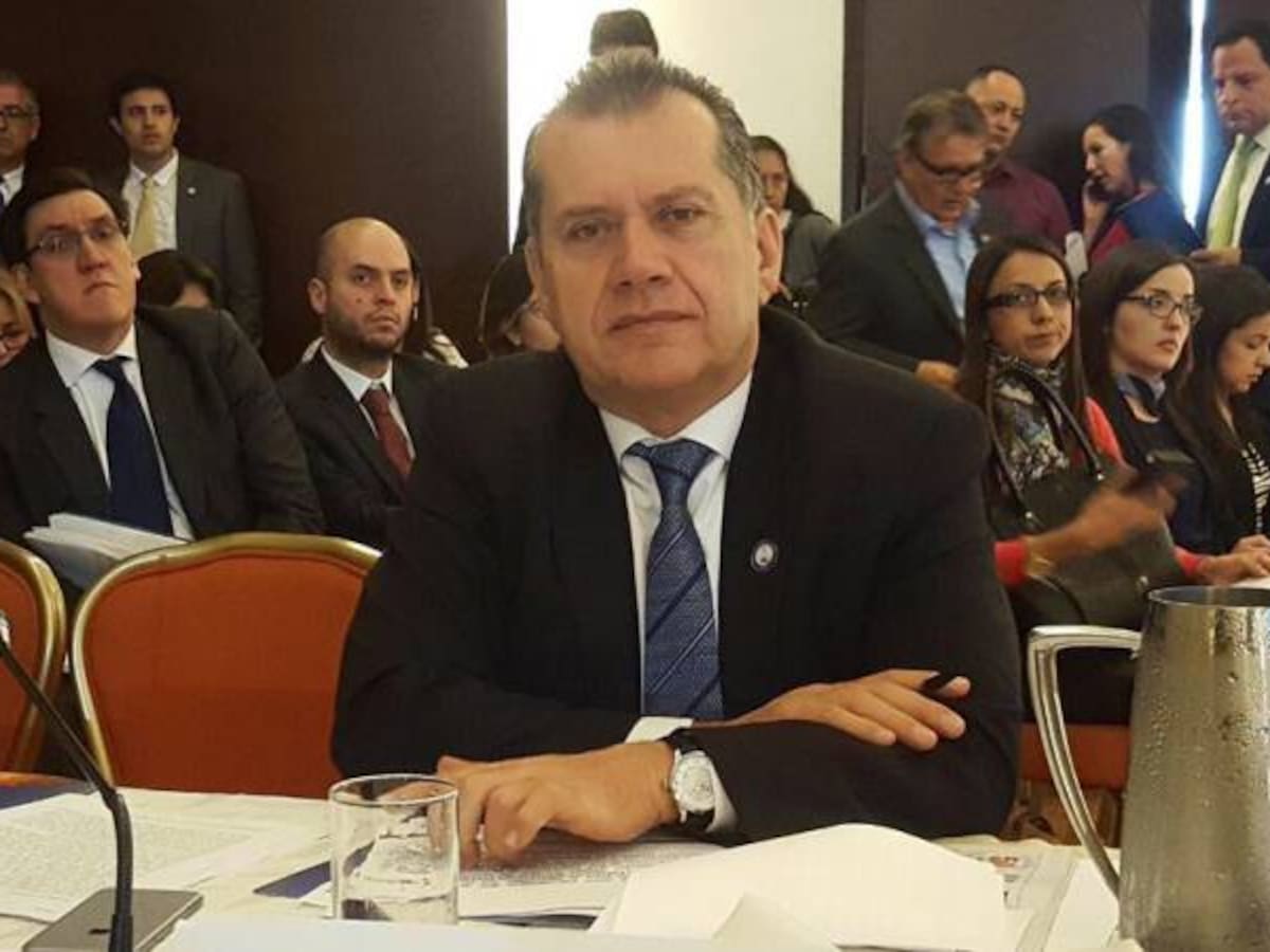 Gobernador de Risaralda advierte sobre las consecuencias del paro camionero