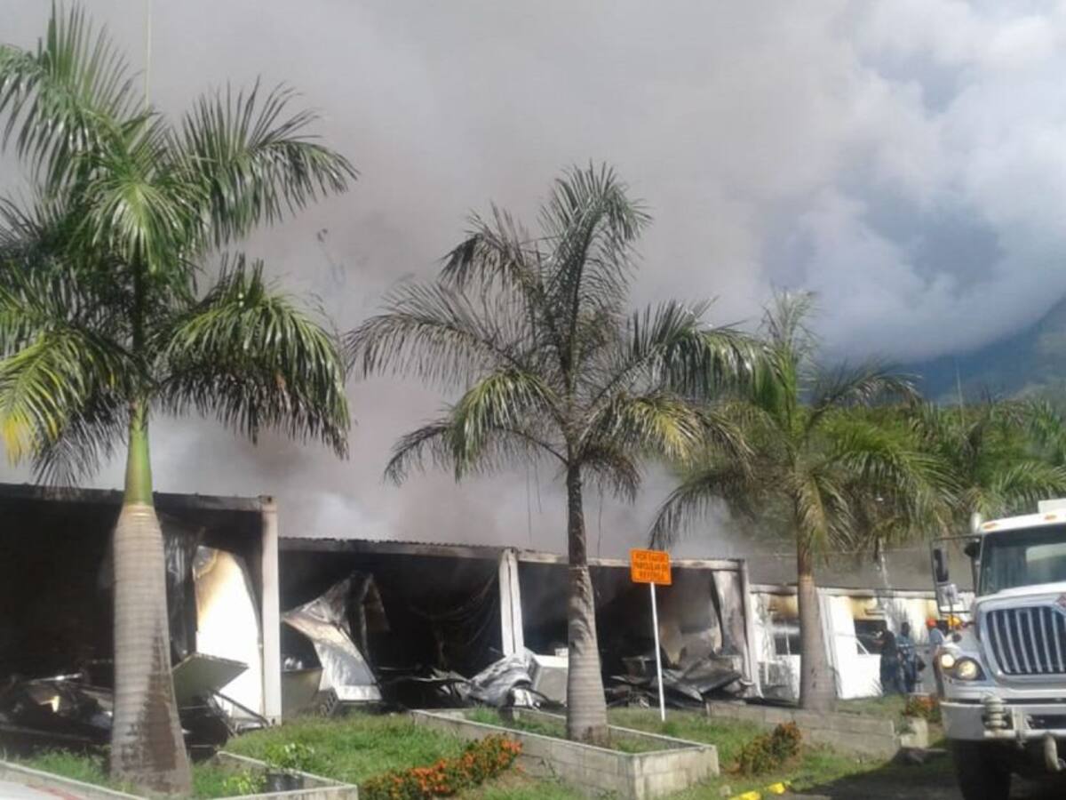 Un incendio consumió varias oficinas del consorcio de autopistas Mar 1