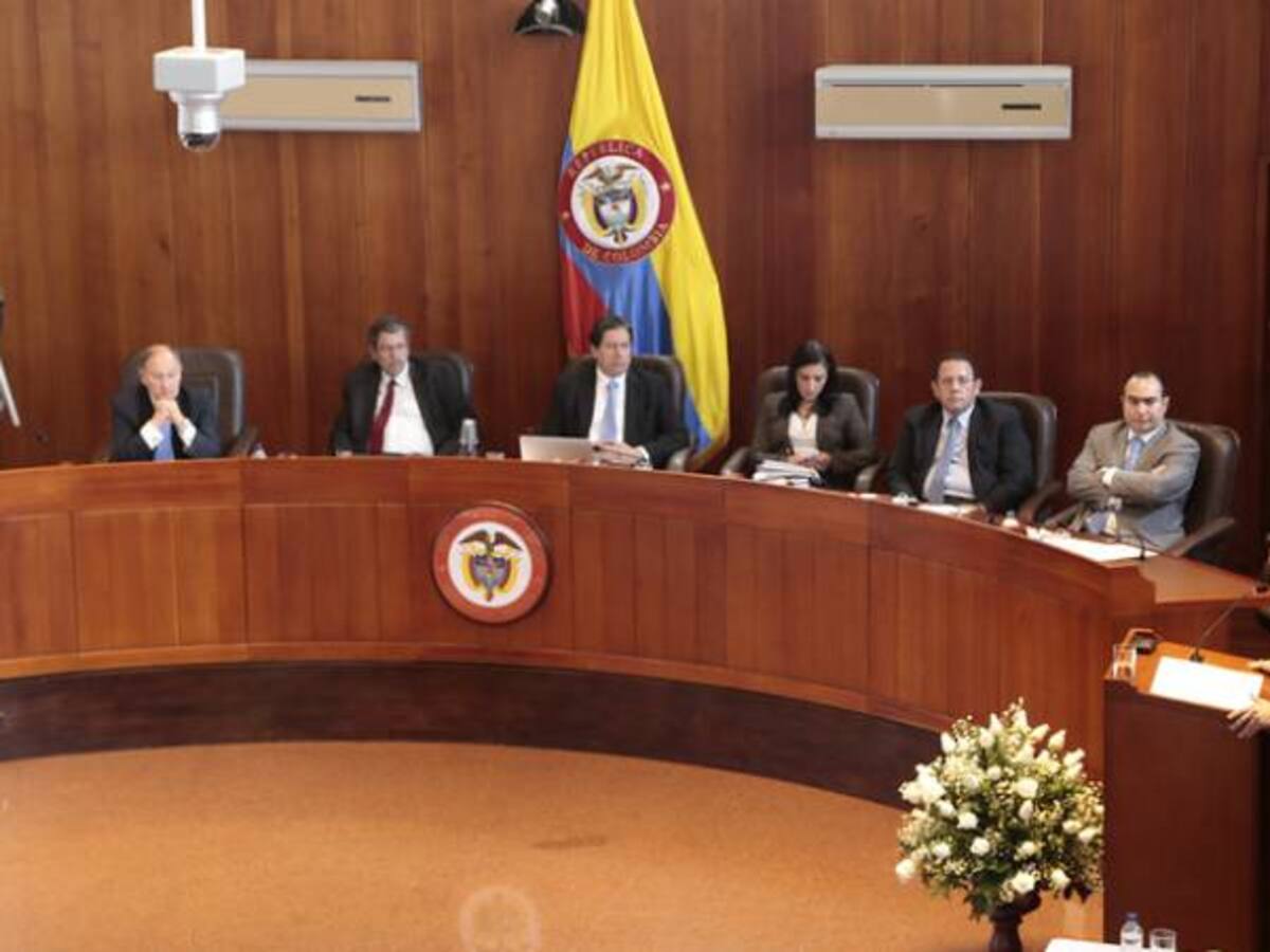 Justicia Transicional deberá garantizar derechos de víctimas: Corte Constitucional