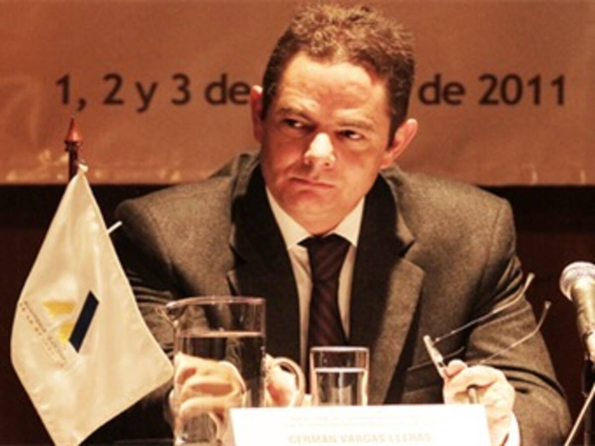 Una investigación judicial no se puede convertir en un debate político: Vargas Lleras