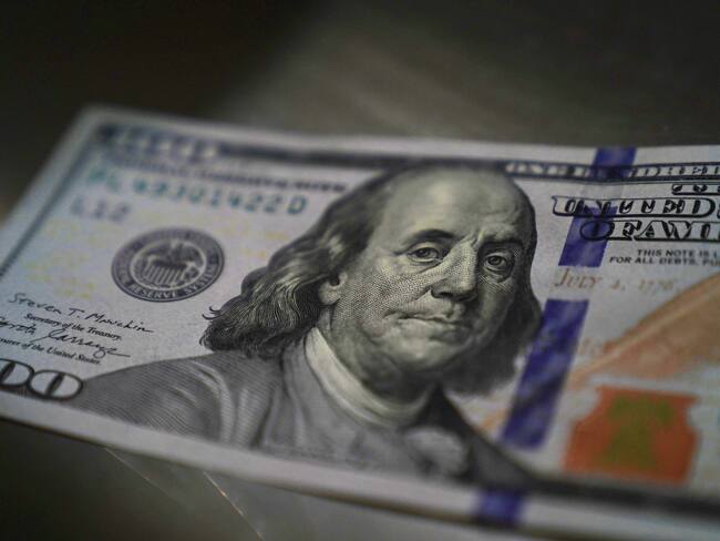 Precio del dólar HOY 26 de marzo en Colombia: ¿Sigue bajando la tasa de cambio? (Getty Images)