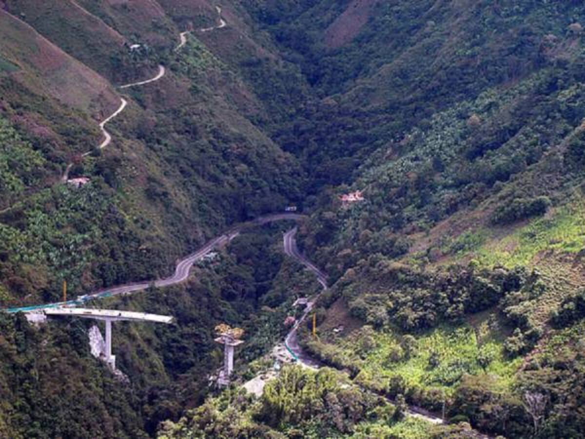 Obras del túnel la línea reactivarán el empleo en Cajamarca, Tolima