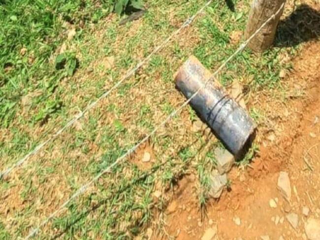 Este artefacto explosivo cayó cerca de una escuela ubicada en la zona