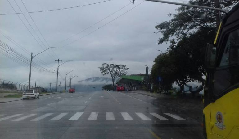 De lunes a viernes escuche 1150AM Las noticias de la región 