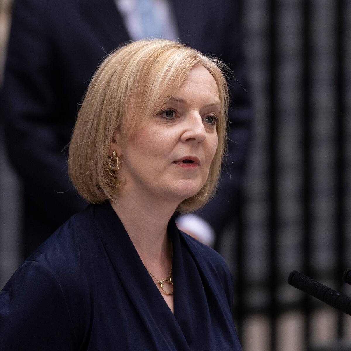Renunció Liz Truss, primera ministra de Reino Unido