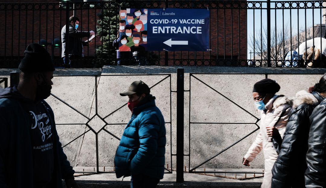 El plan de la administración Biden ha sido aplicar 100 millones de vacunas en sus primeros 100 días de gobierno. 