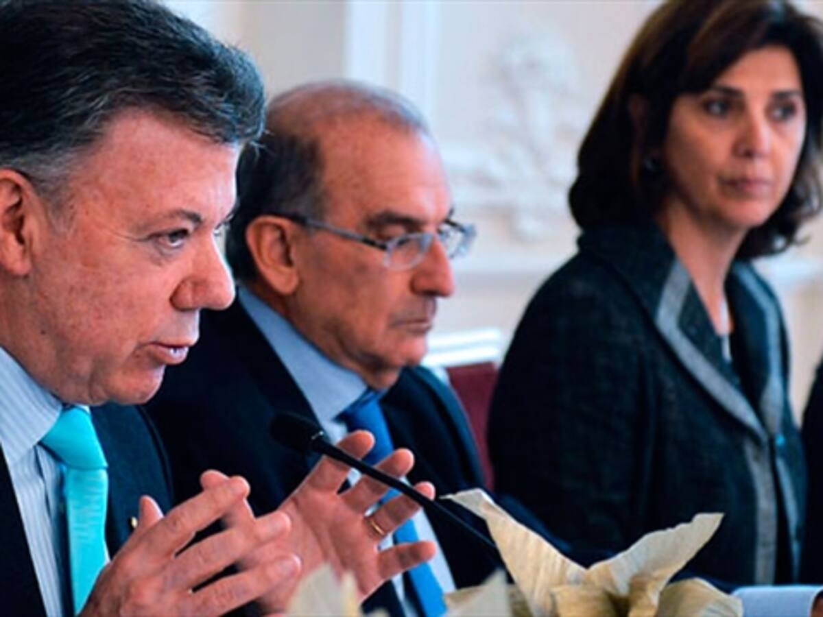 Santos busca integrar al gabinete y aleccionarlo sobre el proceso de paz