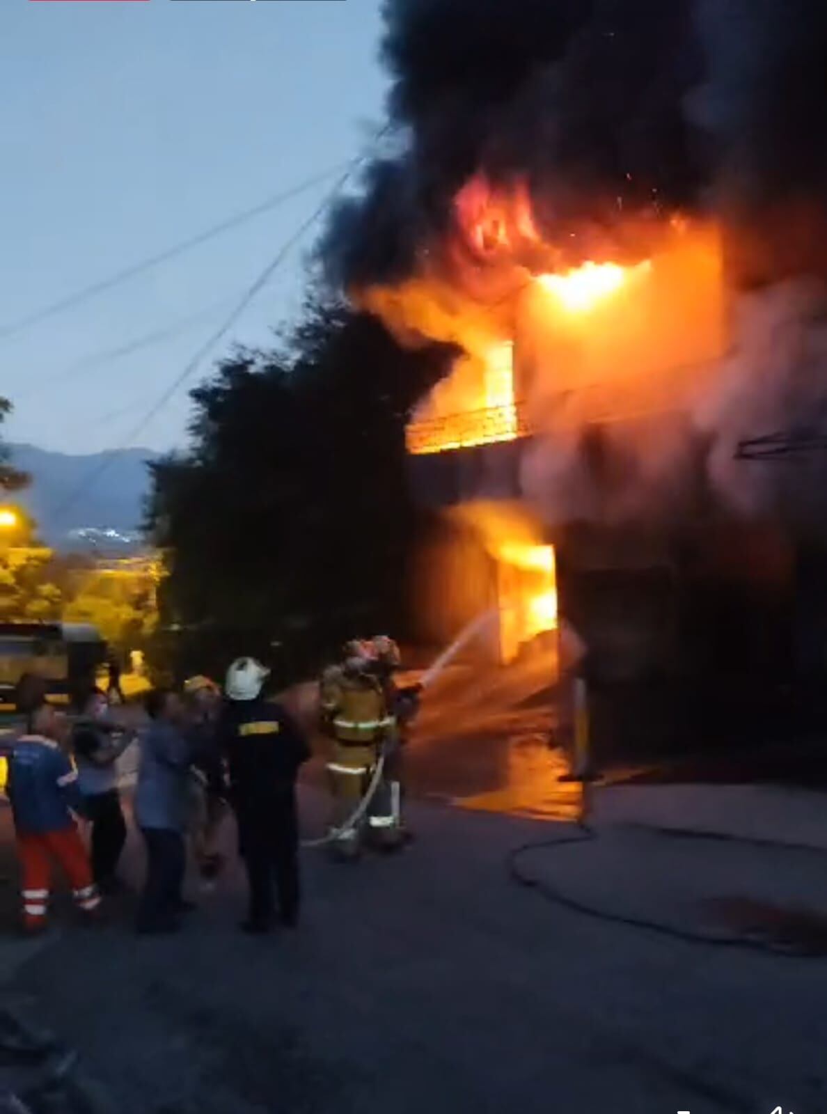 Incendio Santa Fe de Antioquia- foto tomada de Teleregión