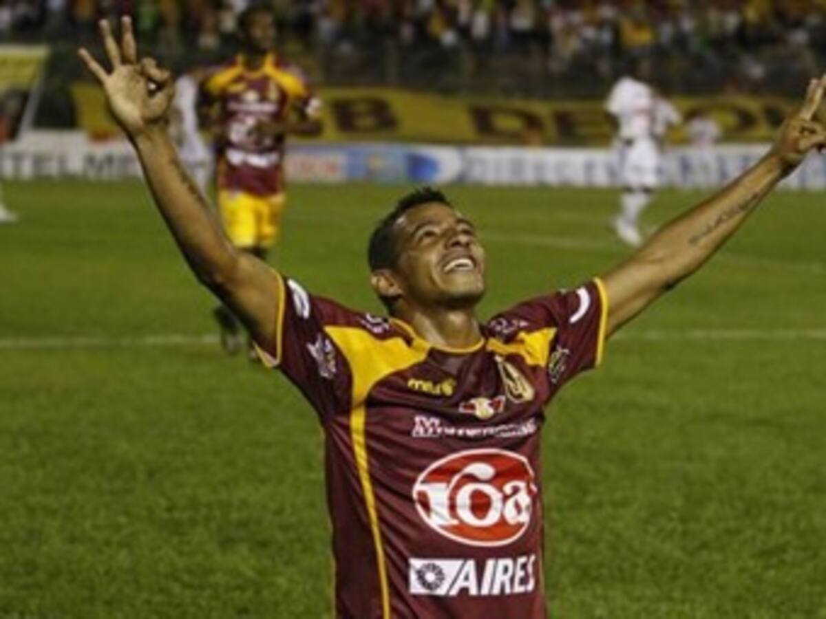 Por una tutela Wilder Medina podría volver a las canchas