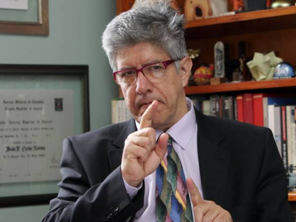 La Iglesia está en continuo cambio y el papa lo muestra: padre Carlos Novoa