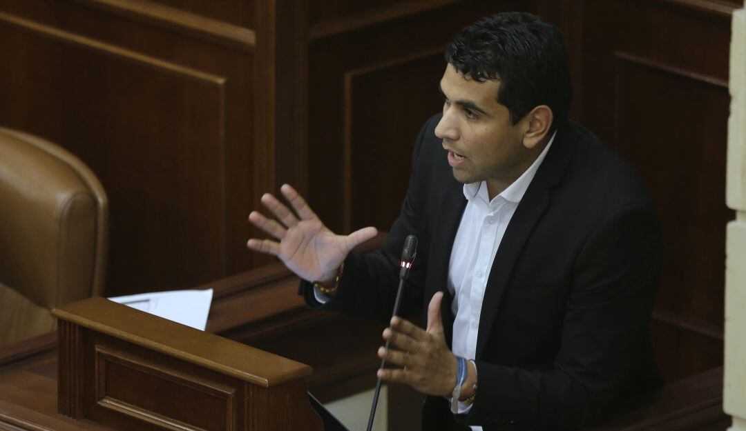 El representante a la Cámara David Racero